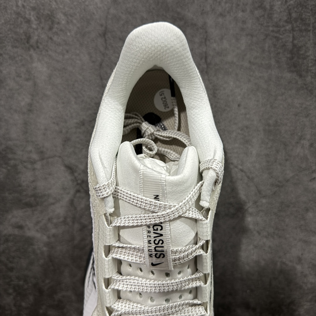 图片[8]-【XE纯原版】Nike Pegasus Premium Airscape 舒适百搭减震防滑耐磨透气 低帮跑步鞋 白黑    目前市场最强品质 原版购入开发 一切材质配件均匀原版一致 完美版型 高端玩家必推版本 高价零售必推版本 欢迎对比市面任意版本‼️ 这双鞋简直是时尚与科技的完美融合。 经典黑色鞋面，质感爆棚，搭配超亮眼的银色大勾子，瞬间成为街头焦点。 鞋侧独特小吊牌，细节满满，个性直接拉满。  脚下的全掌气垫更是亮点，红黑配色超吸睛，不仅颜值在线，缓震性能更是一绝。 不管是日常出街还是慢跑锻炼，都能给双脚极致舒适体验。  码数超全，36 – 46 码任你选！别犹豫啦，穿上它，轻松走出潮流范，开启你的时尚运动新旅程！   #独家原包 原底原料 开模打造  #原厂鞋标 高精密准度  #原楦原纸板开发 匹配原版98%以上  #后跟弧度 正确呈现  #原厂皮料 质感无敌  #皮料切割干净 无任何毛边 清洁度细节完美  货号：IH2288-001 码段：36-46-选品中心