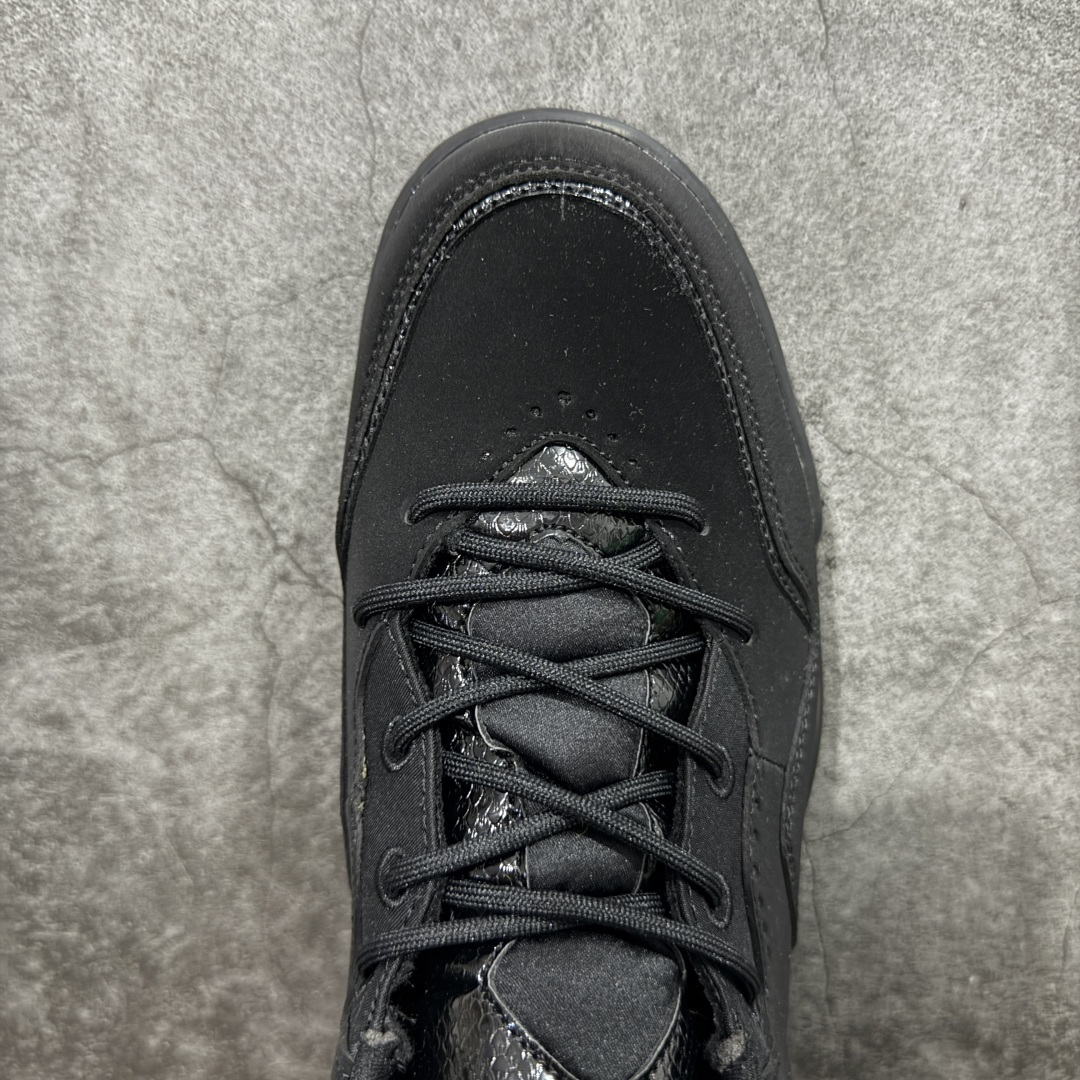 图片[5]-【黑金纯原版】Air Jordan Courtside 23 AJ23 乔23 简版中帮复古休闲运动文化篮球鞋 AR1000-001 原装级别重装出货 正确鞋舌立体高频 原厂数据独家私磨 原厂纸板开发操作 原盒原包装 每双鞋都来自于原鞋开发对色卡，妥妥的放心 采用头层皮皮革以及轻便牛巴皮革 市场最好版本 尺码：36 36.5 37.5 38 38.5 39 40 40.5 41 42 42.5 43 44 44.5 45 46-选品中心