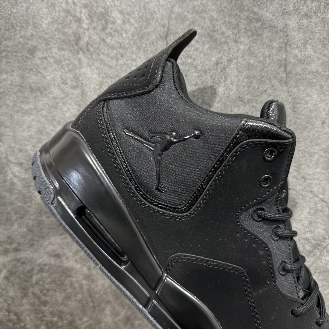 图片[7]-【黑金纯原版】Air Jordan Courtside 23 AJ23 乔23 简版中帮复古休闲运动文化篮球鞋 AR1000-001 原装级别重装出货 正确鞋舌立体高频 原厂数据独家私磨 原厂纸板开发操作 原盒原包装 每双鞋都来自于原鞋开发对色卡，妥妥的放心 采用头层皮皮革以及轻便牛巴皮革 市场最好版本 尺码：36 36.5 37.5 38 38.5 39 40 40.5 41 42 42.5 43 44 44.5 45 46-选品中心