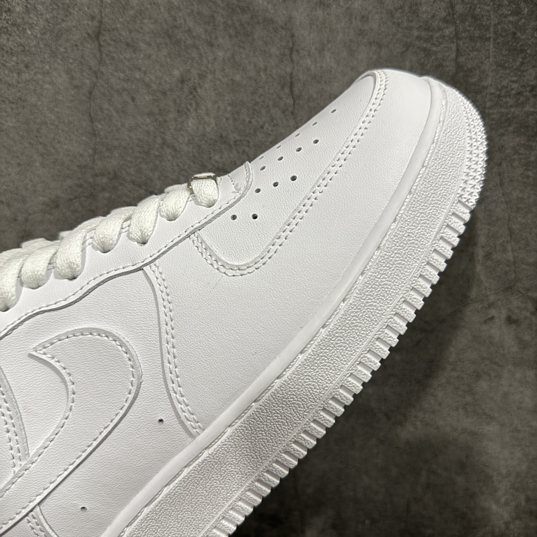 图片[6]-【XC/T版纯原】Air Force 1 Low AF1空军纯白低帮 CW2288-111 抄底的价格 完美品质 完全吊打市场所有同价位上下版本 偏软质头层皮料 完美鞋型 钩子裁边清洁度无敌！ 针车走线图片放大看相当整齐，鞋带口冲孔与鞋头冲孔非常圆润干净 无任何毛边，正确做旧鞋带金属铁片，中底走线 鞋垫刷胶 大底含气垫都是基本操作！独家有货，全码可接！ 尺码：36-45 目前此价位你能找到的最优的一个版本没有之一-选品中心
