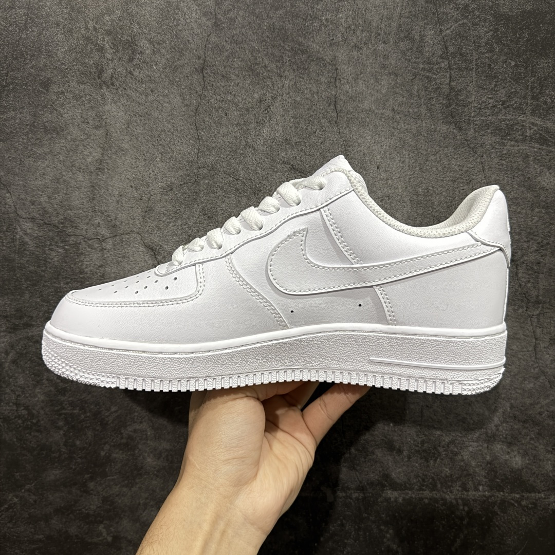 图片[2]-【XC/T版纯原】Air Force 1 Low AF1空军纯白低帮 CW2288-111 抄底的价格 完美品质 完全吊打市场所有同价位上下版本 偏软质头层皮料 完美鞋型 钩子裁边清洁度无敌！ 针车走线图片放大看相当整齐，鞋带口冲孔与鞋头冲孔非常圆润干净 无任何毛边，正确做旧鞋带金属铁片，中底走线 鞋垫刷胶 大底含气垫都是基本操作！独家有货，全码可接！ 尺码：36-45 目前此价位你能找到的最优的一个版本没有之一-选品中心