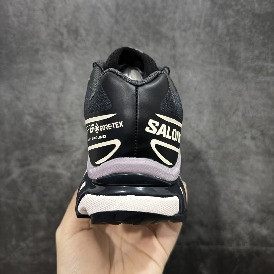 图片[4]-【巅峰升级版】 Salomon XT-6 GTX 防水款新配色478614 萨洛蒙复古潮流户外机能登山跑鞋 纯原外贸平台特供订单 耗时半年巨作 全套原纸板楦头开发 原厂特供网布配套加持 确保原汁原味 完美呈现版型 原档数据独家私模五层组合大底 原装Ortholite轻量化鞋垫 中底布带钢印编号 原厂TPU锁扣 进口港宝加持 后跟自然饱满 还原公司包裹性 鞋面以“锯齿”状的包裹系统呈现 在基色底之下加入了各种色点缀 将公司的最新技术和时尚前卫的造型融入耐用的长跑款式中 鞋面由 TPU 薄膜制成 并焊接在高耐磨网眼上 使其既时尚又坚固 由 ACS底盘支撑 可增强稳定性和支撑力 以及由橡胶凸耳 Contragrip外底覆盖的 EVA 缓冲中底 旨在应对崎岖的地形 鞋舌上的彩色Salomon 标签、Quicklace 系统以及鞋头、鞋舌和鞋跟上的附加品牌使细节更加完美 让穿着者可以轻松驾驭户外与通勤下的任何运动生活场景 无缝鞋身户外随意纵横 颜值与脚感兼备 出街通勤 绝对非常吸睛 你值得拥有 尺码：36 36.5 37.5 38 38.5 39 40 40.5 41 42 42.5 43 44 44.5 45-选品中心