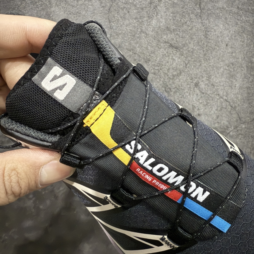 图片[6]-【巅峰升级版】 Salomon XT-6 GTX 防水款新配色478614 萨洛蒙复古潮流户外机能登山跑鞋 纯原外贸平台特供订单 耗时半年巨作 全套原纸板楦头开发 原厂特供网布配套加持 确保原汁原味 完美呈现版型 原档数据独家私模五层组合大底 原装Ortholite轻量化鞋垫 中底布带钢印编号 原厂TPU锁扣 进口港宝加持 后跟自然饱满 还原公司包裹性 鞋面以“锯齿”状的包裹系统呈现 在基色底之下加入了各种色点缀 将公司的最新技术和时尚前卫的造型融入耐用的长跑款式中 鞋面由 TPU 薄膜制成 并焊接在高耐磨网眼上 使其既时尚又坚固 由 ACS底盘支撑 可增强稳定性和支撑力 以及由橡胶凸耳 Contragrip外底覆盖的 EVA 缓冲中底 旨在应对崎岖的地形 鞋舌上的彩色Salomon 标签、Quicklace 系统以及鞋头、鞋舌和鞋跟上的附加品牌使细节更加完美 让穿着者可以轻松驾驭户外与通勤下的任何运动生活场景 无缝鞋身户外随意纵横 颜值与脚感兼备 出街通勤 绝对非常吸睛 你值得拥有 尺码：36 36.5 37.5 38 38.5 39 40 40.5 41 42 42.5 43 44 44.5 45-选品中心
