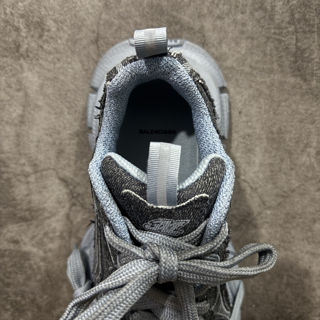 图片[8]-【XA版本】BALENCIAGA 3XL Sneakers 巴黎世家十代网布系带低帮走秀复古老爹鞋 全套原纸板楦头开发 最原汁原味的灵魂版型 全鞋荧光划线卡点 胶水把控整洁度追求极致完美 每一双都是工艺品 多重QC质检 超越公司货的品控标准 实实在在的免检产品 原盒原配 正确字体电绣 粗细、位置、大小正确 侧边TPU 透气孔匹配意产原版 正确分离大底 TPU软底 原版一致大底LOGO 立体感十足 原厂皮料水洗做旧 采购原厂网纱 不含皮革 网布材料和聚氨酯 磨损效果 鞋头边缘和后帮 Balenciaga 徽标 鞋面和后跟凸印尺码 鞋舌 3XL 橡胶品牌标识和反光细节 鞋帮拉袢和鞋舌拉祥 配反光细节 备用鞋带在鞋履前侧 可在穿着前取下 便于不同造型搭配 偏大一码 尺码：35-46-选品中心