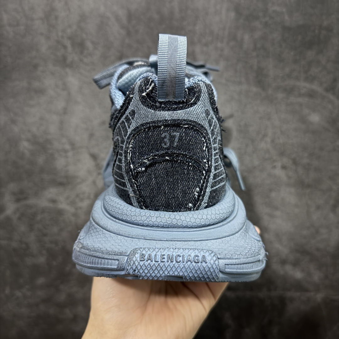 图片[4]-【XA版本】BALENCIAGA 3XL Sneakers 巴黎世家十代网布系带低帮走秀复古老爹鞋 全套原纸板楦头开发 最原汁原味的灵魂版型 全鞋荧光划线卡点 胶水把控整洁度追求极致完美 每一双都是工艺品 多重QC质检 超越公司货的品控标准 实实在在的免检产品 原盒原配 正确字体电绣 粗细、位置、大小正确 侧边TPU 透气孔匹配意产原版 正确分离大底 TPU软底 原版一致大底LOGO 立体感十足 原厂皮料水洗做旧 采购原厂网纱 不含皮革 网布材料和聚氨酯 磨损效果 鞋头边缘和后帮 Balenciaga 徽标 鞋面和后跟凸印尺码 鞋舌 3XL 橡胶品牌标识和反光细节 鞋帮拉袢和鞋舌拉祥 配反光细节 备用鞋带在鞋履前侧 可在穿着前取下 便于不同造型搭配 偏大一码 尺码：35-46-选品中心