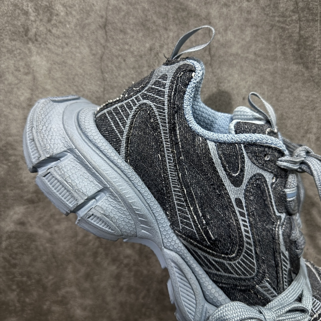 图片[7]-【XA版本】BALENCIAGA 3XL Sneakers 巴黎世家十代网布系带低帮走秀复古老爹鞋 全套原纸板楦头开发 最原汁原味的灵魂版型 全鞋荧光划线卡点 胶水把控整洁度追求极致完美 每一双都是工艺品 多重QC质检 超越公司货的品控标准 实实在在的免检产品 原盒原配 正确字体电绣 粗细、位置、大小正确 侧边TPU 透气孔匹配意产原版 正确分离大底 TPU软底 原版一致大底LOGO 立体感十足 原厂皮料水洗做旧 采购原厂网纱 不含皮革 网布材料和聚氨酯 磨损效果 鞋头边缘和后帮 Balenciaga 徽标 鞋面和后跟凸印尺码 鞋舌 3XL 橡胶品牌标识和反光细节 鞋帮拉袢和鞋舌拉祥 配反光细节 备用鞋带在鞋履前侧 可在穿着前取下 便于不同造型搭配 偏大一码 尺码：35-46-选品中心