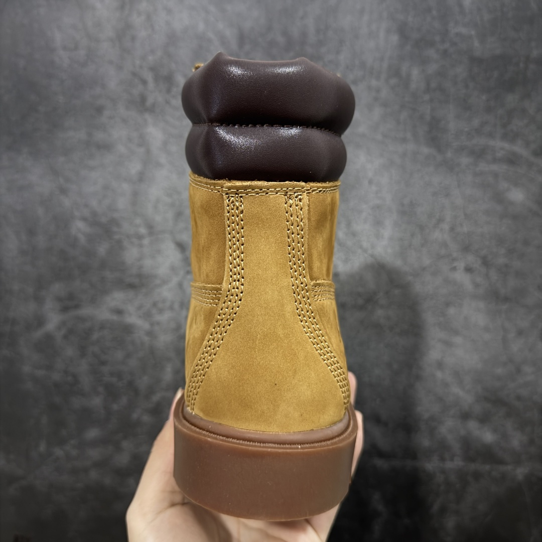 图片[4]-【莞产纯原】Timberland添柏岚 Classic 6-Inch 舒适简约 复古通勤 短筒 马丁靴 男款 小麦色 A27TPW 莞产代购统一渠道发货订单 某物一致品质 无需强调华丽文案 只需简单介绍用料 原单正品工艺解析 进口防水磨砂牛皮 紫光Logo防伪标识 精准电脑车线 四线并齐工艺 一万次横折动态防水 一体成型注塑工艺（⚠️区别冷粘一体成型版本）橡胶防滑大底耐造耐磨 全真牛皮领口/内里/鞋垫 配备抗疲劳减震蜂窝鞋垫 舒适性极高 平常生活实用性极高 经典简单易搭配 刮风下雨打雷防电防水抗寒保温必备 尺码： 39.5 40 41 42 43 44 45偏大一码-选品中心