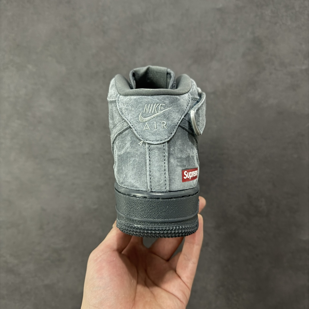 图片[4]-【定制版】Nike Air Force 1 MID Supreme联名 空军一号中帮休闲板鞋 定制鞋盒 原楦头原纸板 纯正空军版型 内置全掌气垫 货号：DV0788-002 尺码：36 36.5 37.5 38 38.5 39 40 40.5 41 42 42.5 43 44 44.5 45-选品中心