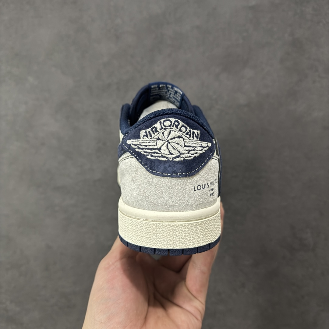图片[4]-【定制版】Air Jordan 1 Low AJ1 乔1 LV联名 高端定制 倒钩低帮复古篮球鞋  #定制鞋盒 大厂纯原品质出货 超高清洁度 皮料切割干净无任何毛边 细节完美 货号：CX5050-Y37  尺码：36 36.5 37.5 38 36.5 39 40 40.5 41 42 42.5 43 44 44.5 45-选品中心