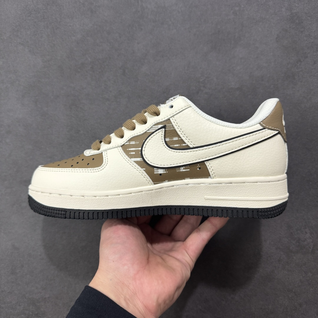 图片[2]-【定制版】Nike Air Force 1 \’07 Low “NIKE联名——米白棕” 高端定制 低帮休闲板鞋 定制鞋盒 大厂纯原品质出货 超高清洁度 皮料切割干净无任何毛边 细节完美 货号：XD9314-618 尺码： 36 36.5 37.5 38 38.5 39 40 40.5 41 42 42.5 43 44 44.5 45-选品中心
