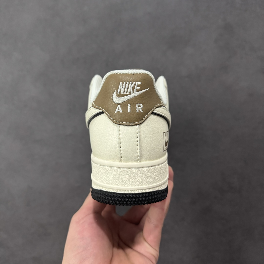 图片[4]-【定制版】Nike Air Force 1 \’07 Low “NIKE联名——米白棕” 高端定制 低帮休闲板鞋 定制鞋盒 大厂纯原品质出货 超高清洁度 皮料切割干净无任何毛边 细节完美 货号：XD9314-618 尺码： 36 36.5 37.5 38 38.5 39 40 40.5 41 42 42.5 43 44 44.5 45-选品中心
