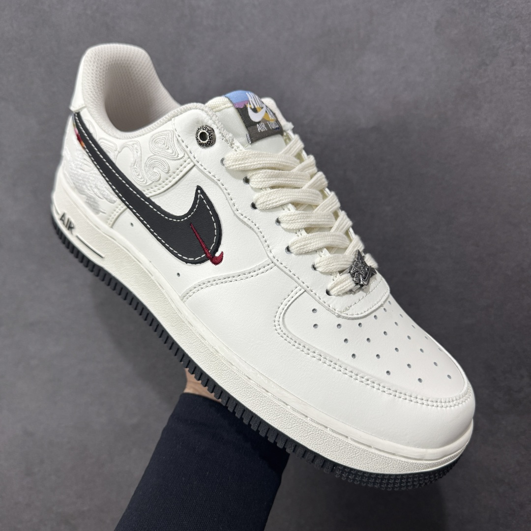 图片[3]-【定制版】NIke Air Force 1 \’07 Low “马年限定——经典黑飞马”空军一号 低帮 运动鞋 休闲鞋 折边针车 工艺难度大 原楦头原纸板 原装鞋盒 定制五金配件 内置全掌气垫 原厂鞋底 货号：DD1982-347 尺码：36 36.5 37.5 38 38.5 39 40 40.5 41 42 42.5 43 44 44.5 45-选品中心
