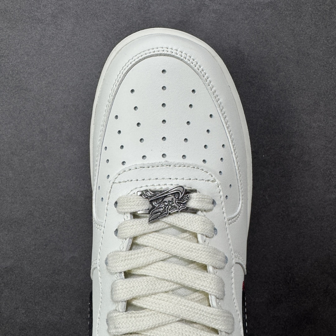 图片[8]-【定制版】NIke Air Force 1 \’07 Low “马年限定——经典黑飞马”空军一号 低帮 运动鞋 休闲鞋 折边针车 工艺难度大 原楦头原纸板 原装鞋盒 定制五金配件 内置全掌气垫 原厂鞋底 货号：DD1982-347 尺码：36 36.5 37.5 38 38.5 39 40 40.5 41 42 42.5 43 44 44.5 45-选品中心