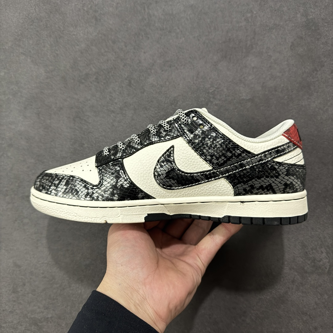 图片[2]-【定制版】Nike SB Dunk Low 马年限定 龙马精神 周年高端定制 低帮休闲板鞋 #定制鞋盒 大厂纯原品质出货 超高清洁度 皮料切割干净无任何毛边 细节完美 货号：YX5066-C93 尺码：36 36.5 37.5 38 38.5 39 40 40.5 41 42 42.5 43 44 44.5 45-选品中心