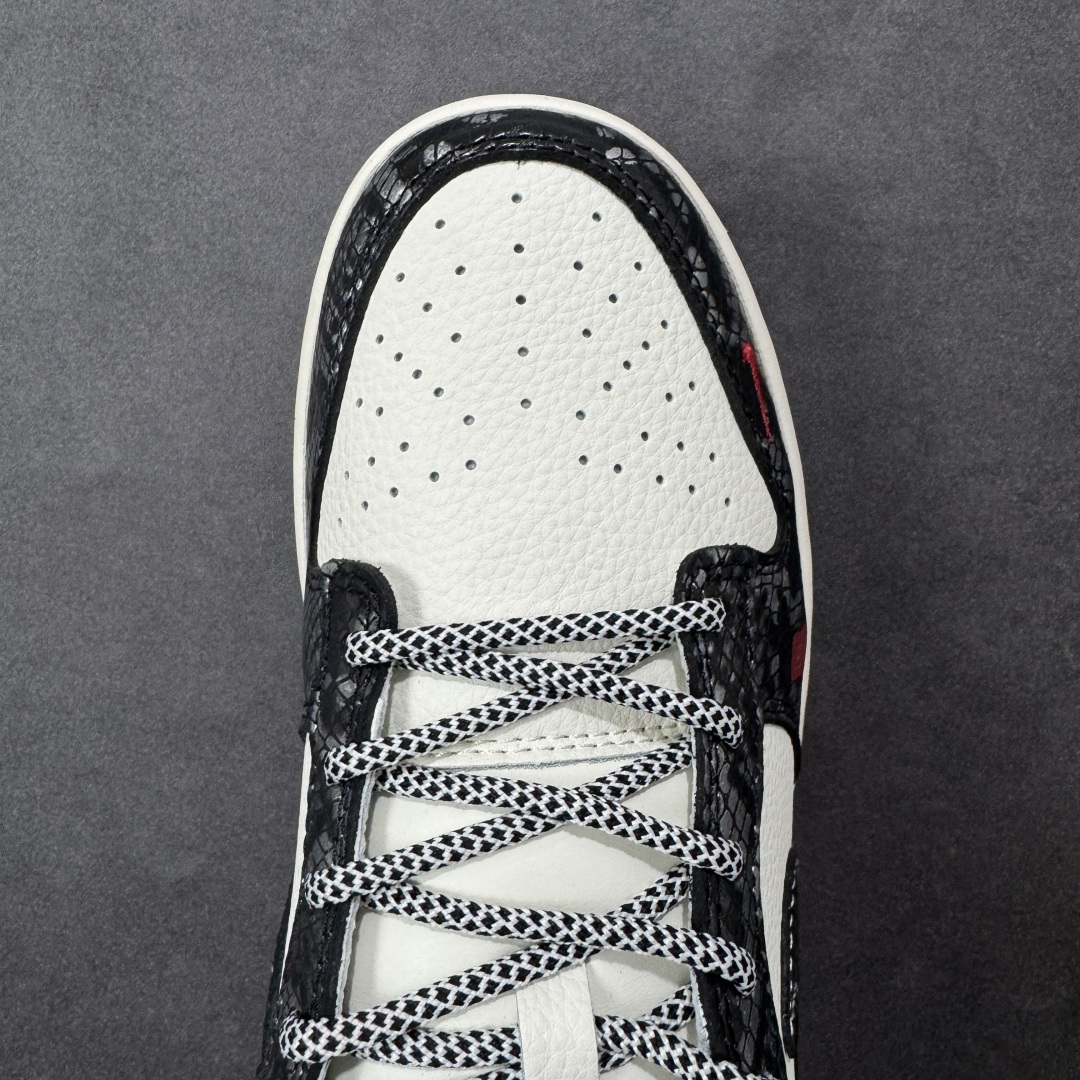 图片[8]-【定制版】Nike SB Dunk Low 马年限定 龙马精神 周年高端定制 低帮休闲板鞋 #定制鞋盒 大厂纯原品质出货 超高清洁度 皮料切割干净无任何毛边 细节完美 货号：YX5066-C93 尺码：36 36.5 37.5 38 38.5 39 40 40.5 41 42 42.5 43 44 44.5 45-选品中心