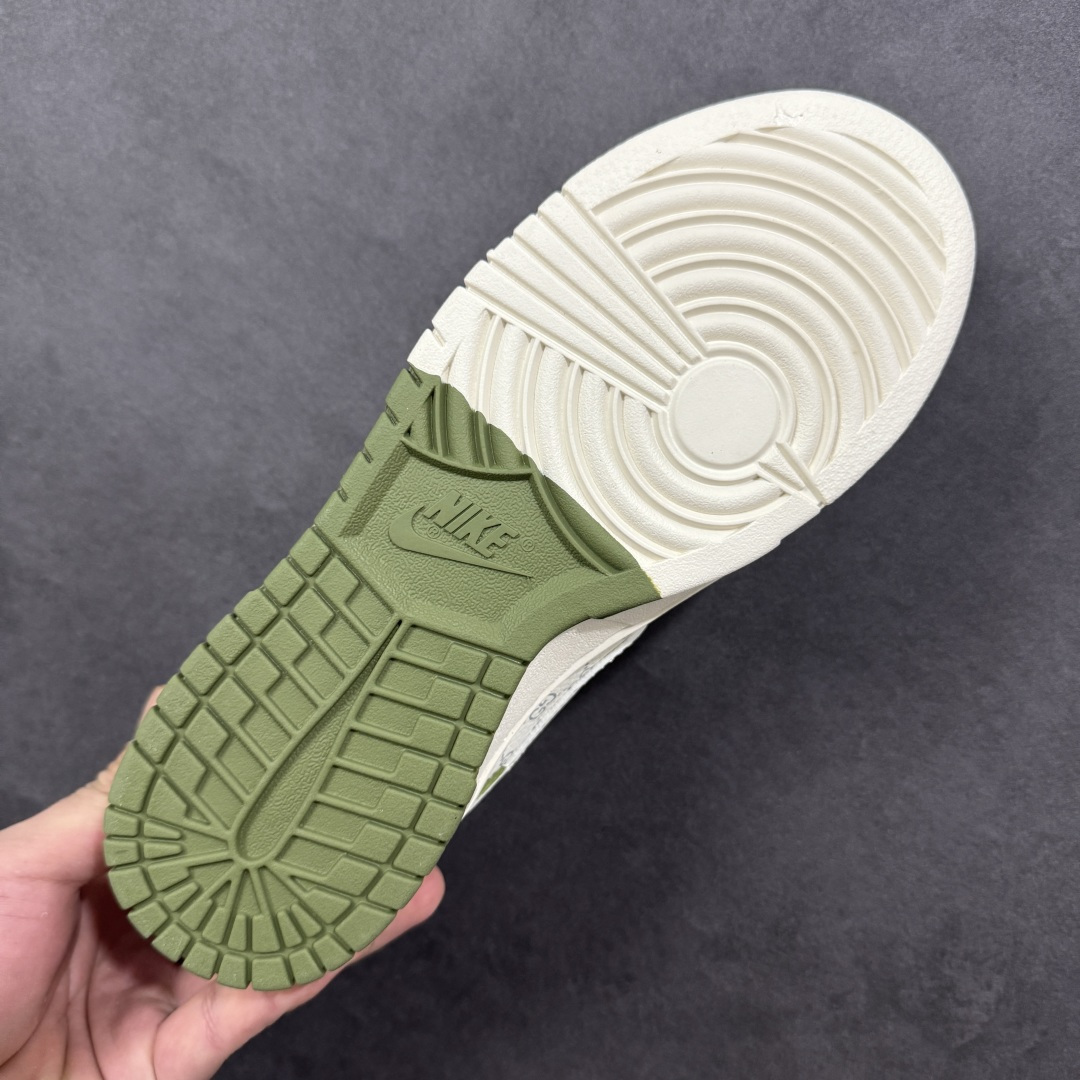 图片[9]-【定制版】Nike SB Dunk Low 马年限定 古驰绿 周年高端定制 低帮休闲板鞋  #定制鞋盒 大厂纯原品质出货 超高清洁度 皮料切割干净无任何毛边 细节完美 货号：SD6888-106  尺码：36 36.5 37.5 38 38.5 39 40 40.5 41 42 42.5 43 44 44.5 45-选品中心