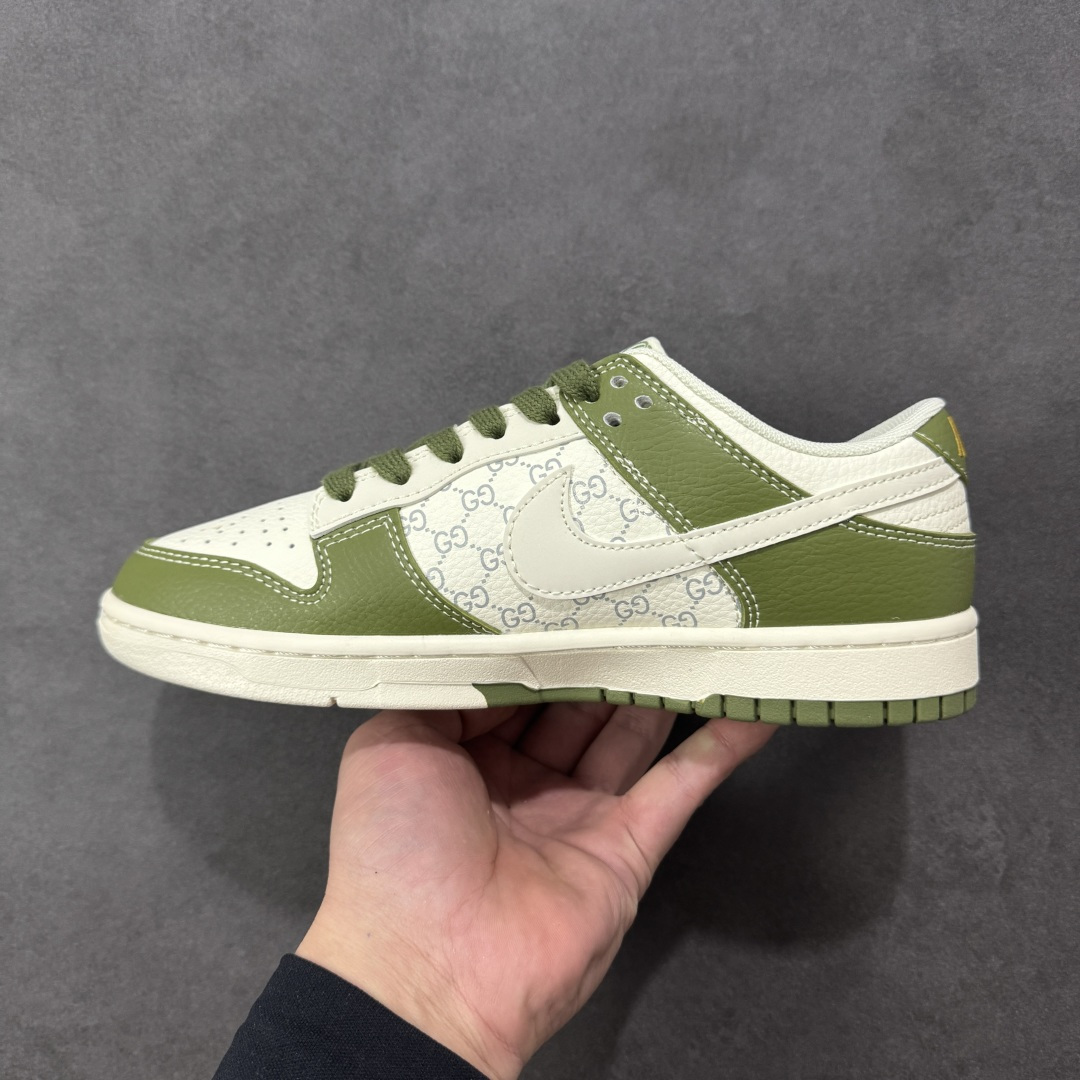 图片[2]-【定制版】Nike SB Dunk Low 马年限定 古驰绿 周年高端定制 低帮休闲板鞋  #定制鞋盒 大厂纯原品质出货 超高清洁度 皮料切割干净无任何毛边 细节完美 货号：SD6888-106  尺码：36 36.5 37.5 38 38.5 39 40 40.5 41 42 42.5 43 44 44.5 45-选品中心