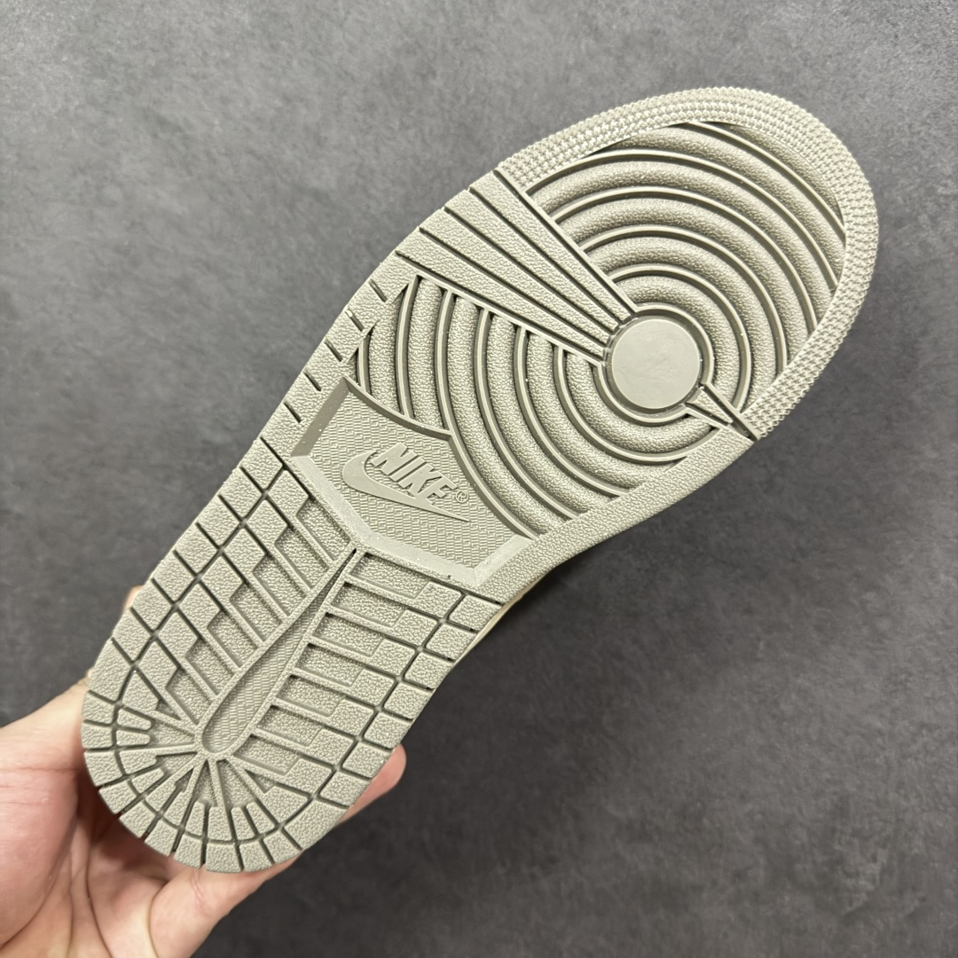 图片[9]-【K版纯原】Air Jordan AJ1 Low 低帮 IB7011-001 全新流水线出品 市场第二梯队最强版 全部原鞋开发 原楦原纸板开发 全鞋电脑针车 原厂内置全掌气垫 原盒内在原标 唯一Zp原版鞋带绑法 免检产品 全新2022版型 全头层皮料 完美零毛边处理 原厂配置全掌气垫 价格定位良心 新配色陆续出货 尺码： 36-46带半码-选品中心