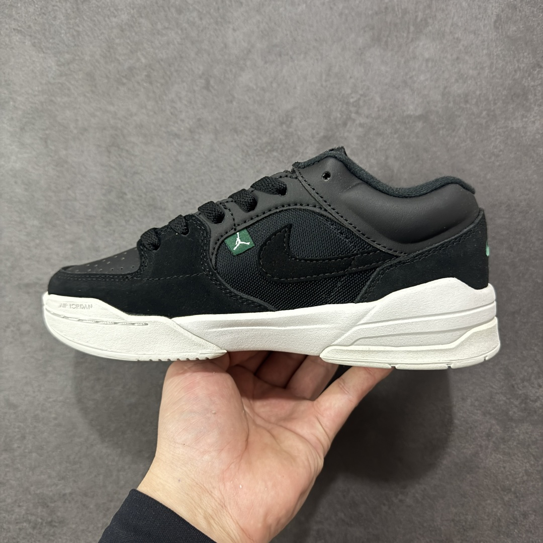 图片[2]-特价【GQ福利】Nike Jordan Stadium 90 系列低帮复古运动篮球鞋 Jordan 又出「合体鞋」！ 男女鞋真标半码制 原楦原纸板开发版型 采用粒面牛剖革鞋面材质 中底缓震泡棉物料组合橡胶外底 货号：DX4397-003 尺码：36 36.5 37.5 38 38.5 39 40 40.5 41 42 42.5 43 44 44.5 45 46 47-选品中心