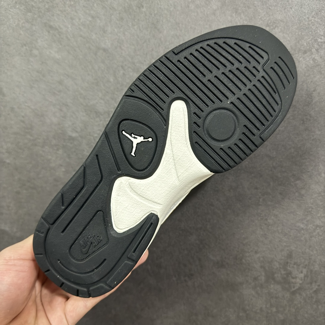 图片[9]-特价【GQ福利】Nike Jordan Stadium 90 系列低帮复古运动篮球鞋 Jordan 又出「合体鞋」！ 男女鞋真标半码制 原楦原纸板开发版型 采用粒面牛剖革鞋面材质 中底缓震泡棉物料组合橡胶外底 货号：DX4397-170 尺码：36 36.5 37.5 38 38.5 39 40 40.5 41 42 42.5 43 44 44.5 45 46 47-选品中心