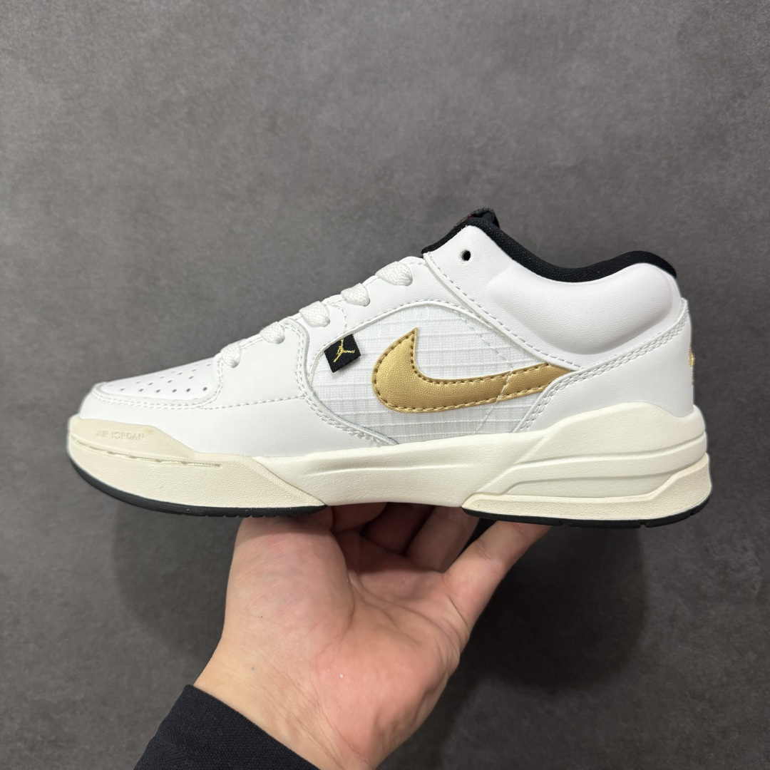 图片[2]-特价【GQ福利】Nike Jordan Stadium 90 系列低帮复古运动篮球鞋 Jordan 又出「合体鞋」！ 男女鞋真标半码制 原楦原纸板开发版型 采用粒面牛剖革鞋面材质 中底缓震泡棉物料组合橡胶外底 货号：DX4397-170 尺码：36 36.5 37.5 38 38.5 39 40 40.5 41 42 42.5 43 44 44.5 45 46 47-选品中心