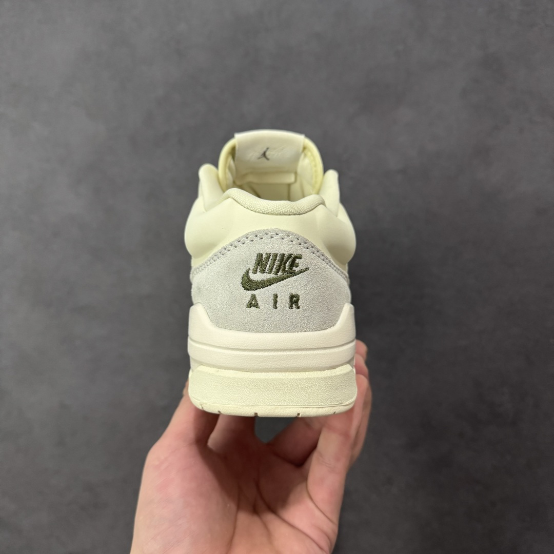 图片[4]-特价【GQ福利】Nike Jordan Stadium 90 系列低帮复古运动篮球鞋 Jordan 又出「合体鞋」！ 男女鞋真标半码制 原楦原纸板开发版型 采用粒面牛剖革鞋面材质 中底缓震泡棉物料组合橡胶外底 货号：DX4397-110 尺码：36 36.5 37.5 38 38.5 39 40 40.5 41 42 42.5 43 44 44.5 45 46 47-选品中心