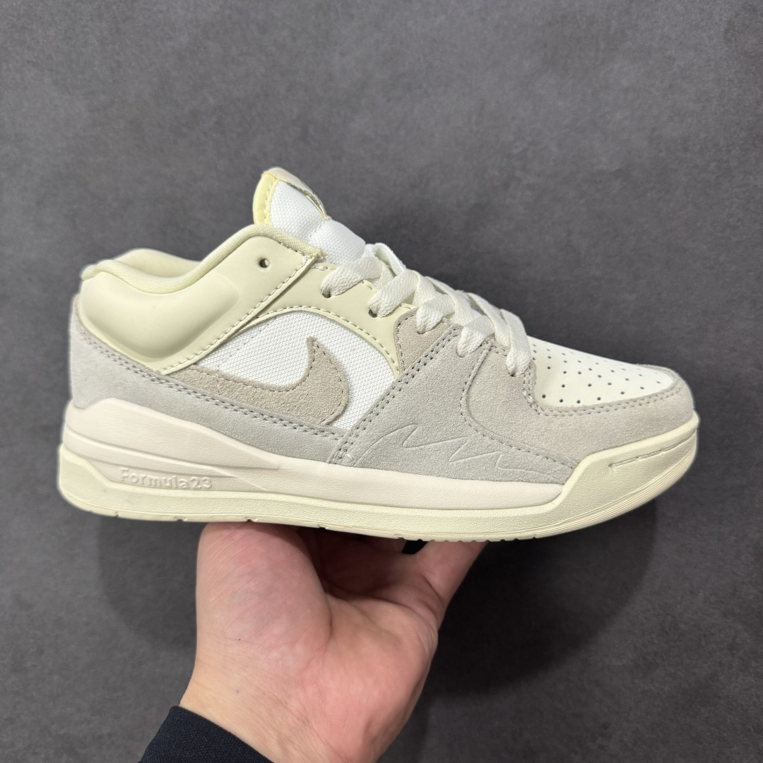 特价【GQ福利】Nike Jordan Stadium 90 系列低帮复古运动篮球鞋 Jordan 又出「合体鞋」！ 男女鞋真标半码制 原楦原纸板开发版型 采用粒面牛剖革鞋面材质 中底缓震泡棉物料组合橡胶外底 货号：DX4397-110 尺码：36 36.5 37.5 38 38.5 39 40 40.5 41 42 42.5 43 44 44.5 45 46 47-选品中心