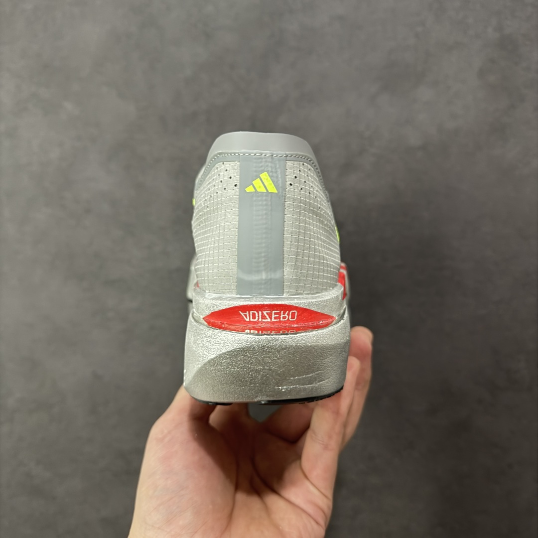 图片[4]-【TD版本】Adidas ADIZERO ADIOS 5 M 马拉松竞速专业跑鞋 CELERMESH针织网面非常轻薄 纤维间的缝隙很大 可以保证跑步时的透气、排汗效果 鞋舌直接与两侧的内衬和鞋底连接在一起 在跑步过程中不会被鞋舌的左右移动所困扰 在标准鞋带孔的基础上再拓宽一组鞋带孔 适合不同脚型的需求 突破性 EnergyRods 技术，有助于跑者实现更好的成绩 中底独特的LIGHTSTRIKE PRO泡棉材质 微弹感觉在跑步过程中给予了良好的支撑体验 对于顶级精英和高水平进阶跑者来说 ADIOS PRO是一双值得信赖的竞速比赛用鞋 货号：K18293 尺码：36 36²/₃ 37¹/₃ 38 38²/₃ 39¹/₃ 40 40²/₃ 41¹/₃ 42 42²/₃ 43¹/₃ 44 44²/₃ 45¹/₃ 编码：XSB250260-选品中心