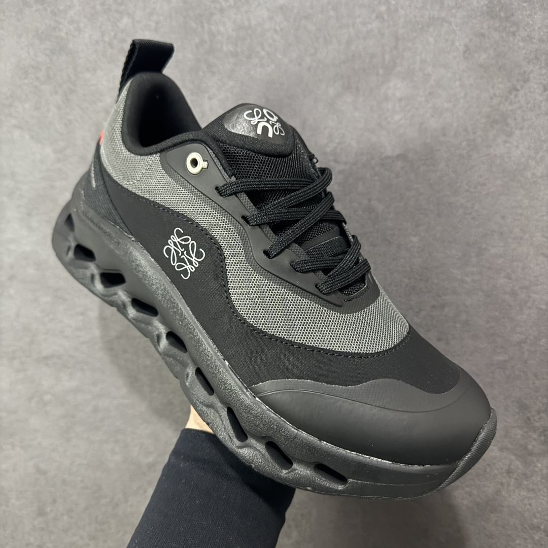 图片[3]-【公司级】On昂跑 LOEWE 系列低帮轻量舒适多功能休闲运动鞋 采用工程飞织网布组合再生聚酯纤维鞋面材质搭载独家隐藏速度中板 镂空CloudTec科技 泡棉缓震中底 黑科技跑出圈的时尚运动新宠 货号：3ME10696666 尺码：36-47带半码 编码：XSB220230-选品中心