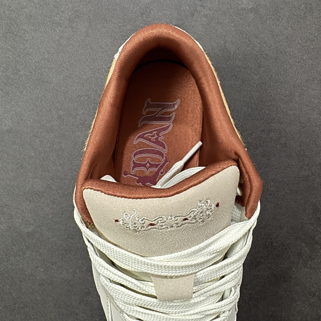 图片[7]-【公司级】Jordan Session 马年限定系列 Nike 耐克2025冬季新款 JORDAN SESSION 简约舒适 运动休闲篮球鞋 Jordan Session 新年系列男子运动鞋从滑板运动汲取设计灵感，融合篮球元素，根植街头文化，打造出焕新外观，尽显纯正 Jordan 风范。鞋面采用柔软翻毛皮细节，塑就优质外观，随着穿着愈显复古韵味。仿马毛设计和西部风情细节旨在向马年致敬，共庆农历新年。 搭载橡胶大底，具备耐磨、防滑性能，适合日常休闲及轻度运动场景。 货号：IQ1111-262 尺码：36 36.5 37.5 38 38.5 39 40 40.5 41 42 42.5 43 44 45 编码：XSB210220-选品中心