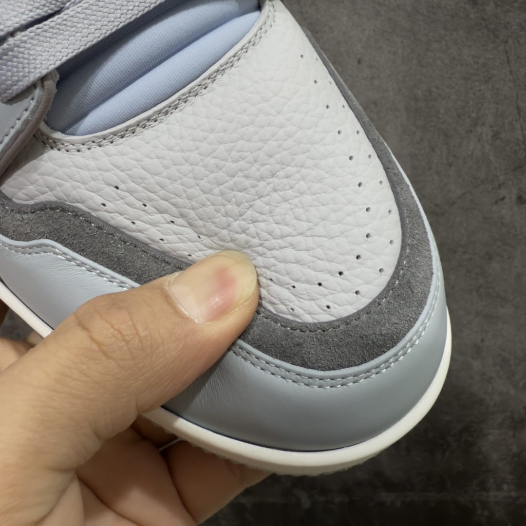 图片[6]-【专柜版/海淘代购版】 现货当天可取 LV Trainer系列高奢运动鞋 灰蓝皮面 新款芯片顶级 潮人必备单品 同步ZP官网空胶工艺 鞋舌、挂饰均镶嵌NFC芯片感应装置 正确胶片断点式设计 中底正确还原原版油印字母比例 1：1原楦格板、楦头、刀磨全新升级！ 独家订制顶级压纹麂皮 原版开模TPU大底 质感原版一致 垫脚聚米微料加透气英伦网布 披靡市场任何版本！细节完美呈现！ 代购指定版本 全新升级最新双盒包装 扫码秒进官网！ 全套包装配件同比原版 尺码： 38-46-选品中心