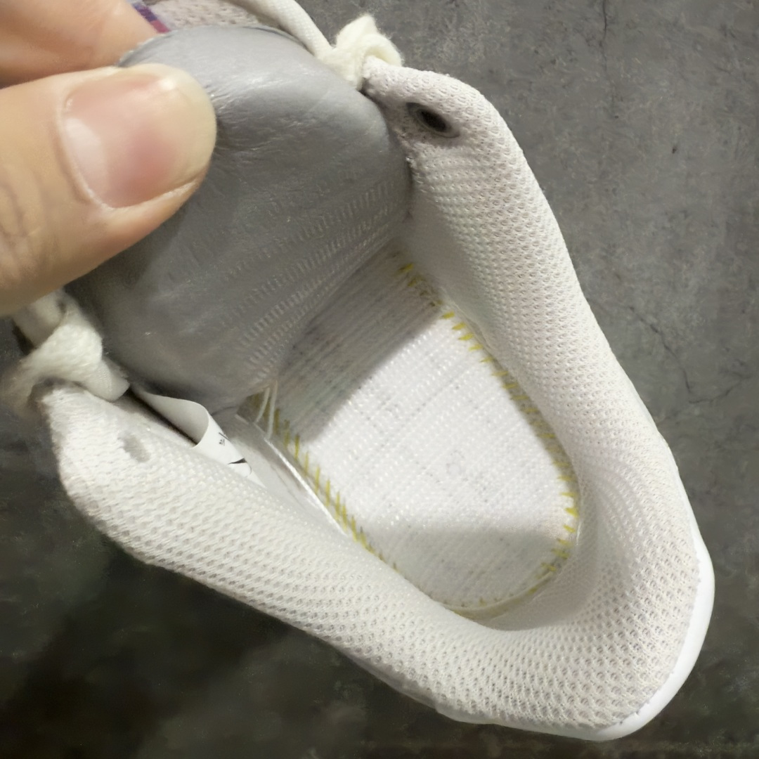 图片[7]-【Top版本】Nike Air Force 1\’07 Low 马年限定 空军一号低帮休闲板鞋 IQ1119-011  纯原原厂皮料 原版品质 专柜特供 原楦头原纸板 定制五金配件 内置全掌气垫 原厂鞋底   尺码：36 36.5 37.5 38 38.5 39 40 40.5 41 42 42.5 43 44 44.5 45 46 47.5-选品中心