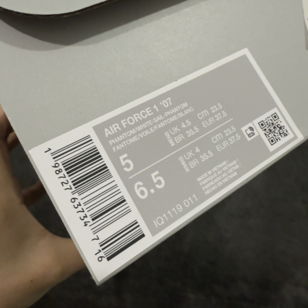 图片[8]-【Top版本】Nike Air Force 1\’07 Low 马年限定 空军一号低帮休闲板鞋 IQ1119-011  纯原原厂皮料 原版品质 专柜特供 原楦头原纸板 定制五金配件 内置全掌气垫 原厂鞋底   尺码：36 36.5 37.5 38 38.5 39 40 40.5 41 42 42.5 43 44 44.5 45 46 47.5-选品中心