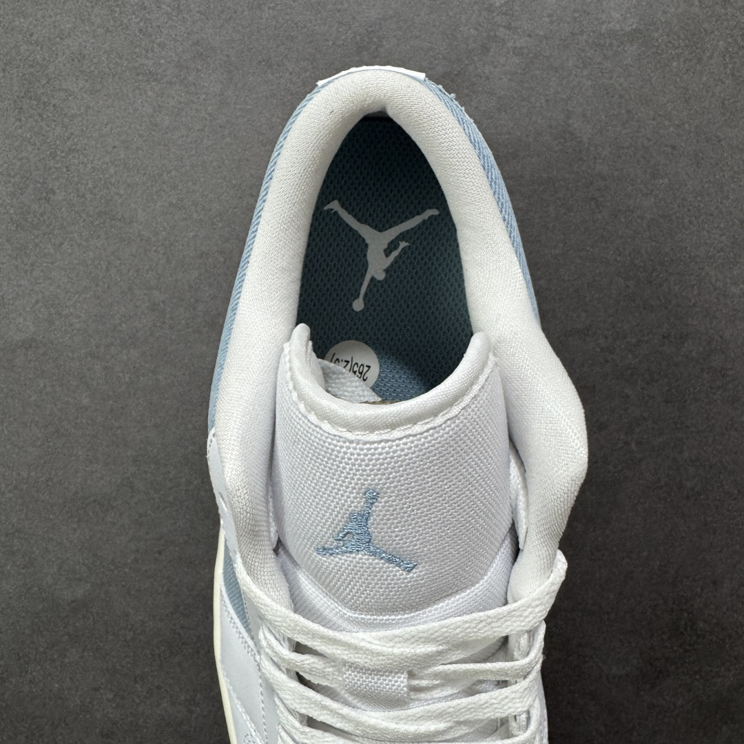 图片[7]-【小dt版本】Air Jordan AJ1 Low 低帮 白蓝牛仔 HQ2004-400 全新流水线出品 DT版本唯一平替选择 市场第二梯队最强版 全部原鞋开发 原楦原纸板开发 全鞋电脑针车 原厂内置全掌气垫 原盒内在原标 唯一Zp原版鞋带绑法 免检产品 全新2022版型 全头层皮料 完美零毛边处理 原厂配置全掌气垫 价格定位良心 尺码：36 36.5 37.5 38 38.5 39 40 40.5 41 42 42.5 43 44 44.5 45 46-选品中心