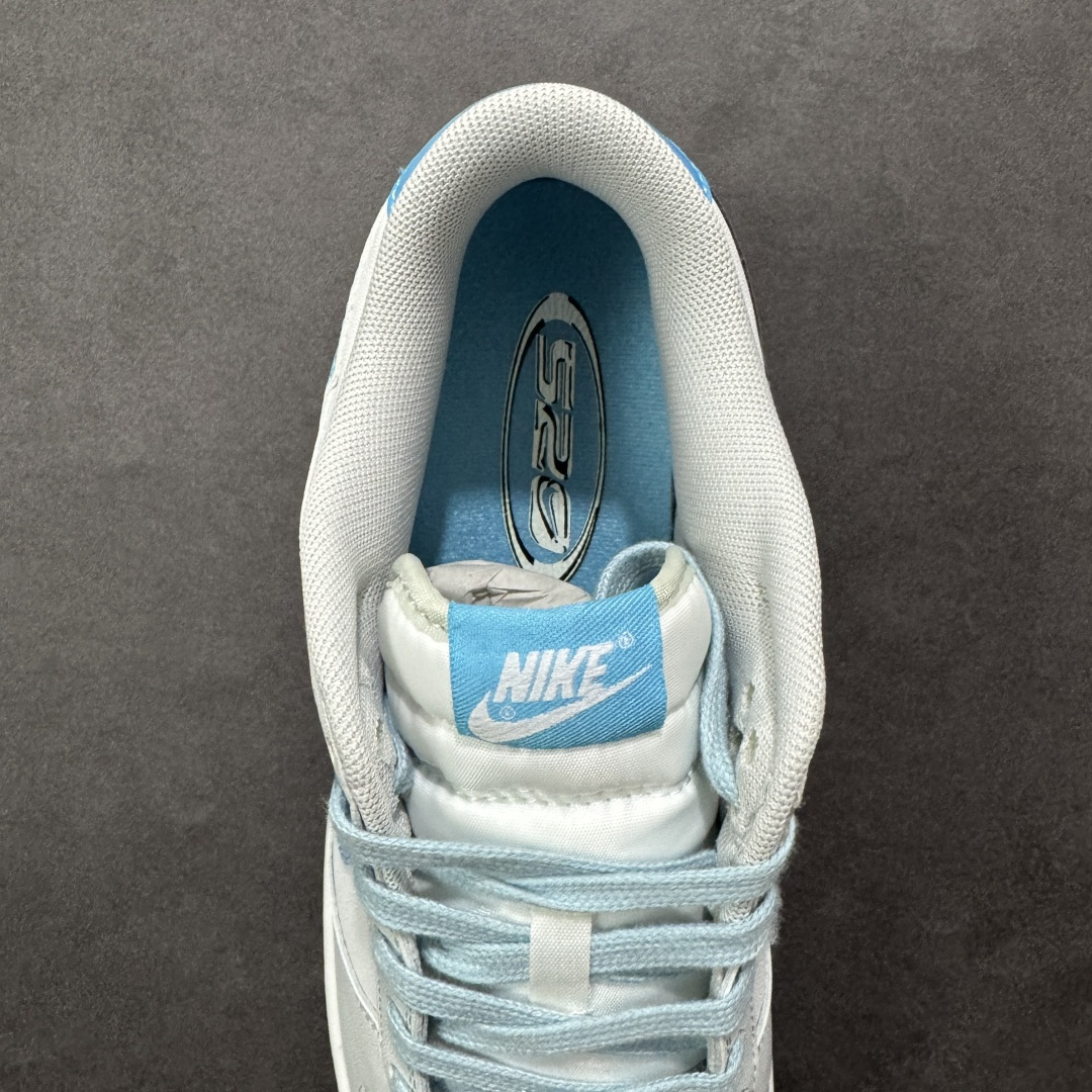 图片[7]-特价【GQ福利】NK Dunk Low 系列纯原福利特价 口碑大厂出品 品控大底版型不断改良更新品质稳定 全套原纸板楦头开发 确保原汁原味 完美呈现DUNK版型 原厂玻璃冲刀 超高清洁度 全鞋零毛边皮料切割 全鞋以白绿色呈现 红色和蓝色点缀 鞋面采用皮革和翻毛皮材质拼接打造 并在翻毛皮上加入了龙鳞纹图案 鞋带扣也换成了龙爪样式 新年氛围感十足 尺码：36 36.5 37.5 38 38.5 39 40 40.5 41 42 42.5 43 44 44.5 45 46 货号：FN3433-141-选品中心