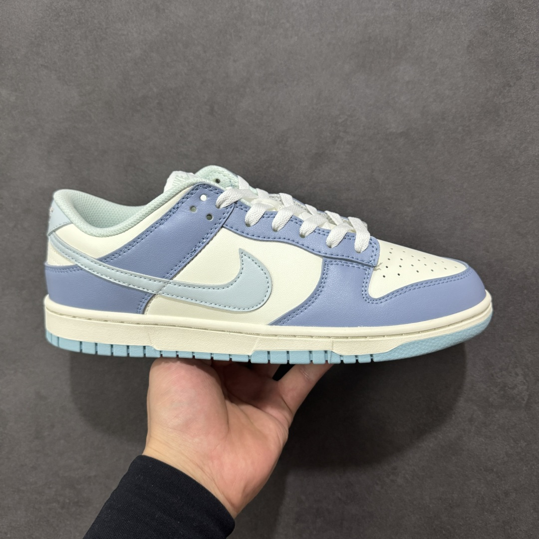 特价【GQ福利】NK Dunk Low 系列纯原福利特价 口碑大厂出品 品控大底版型不断改良更新品质稳定 全套原纸板楦头开发 确保原汁原味 完美呈现DUNK版型 原厂玻璃冲刀 超高清洁度 全鞋零毛边皮料切割 全鞋以白绿色呈现 红色和蓝色点缀 鞋面采用皮革和翻毛皮材质拼接打造 并在翻毛皮上加入了龙鳞纹图案 鞋带扣也换成了龙爪样式 新年氛围感十足 尺码：36 36.5 37.5 38 38.5 39 40 40.5 41 42 42.5 43 44 44.5 45 46 货号：DD1503-123-选品中心