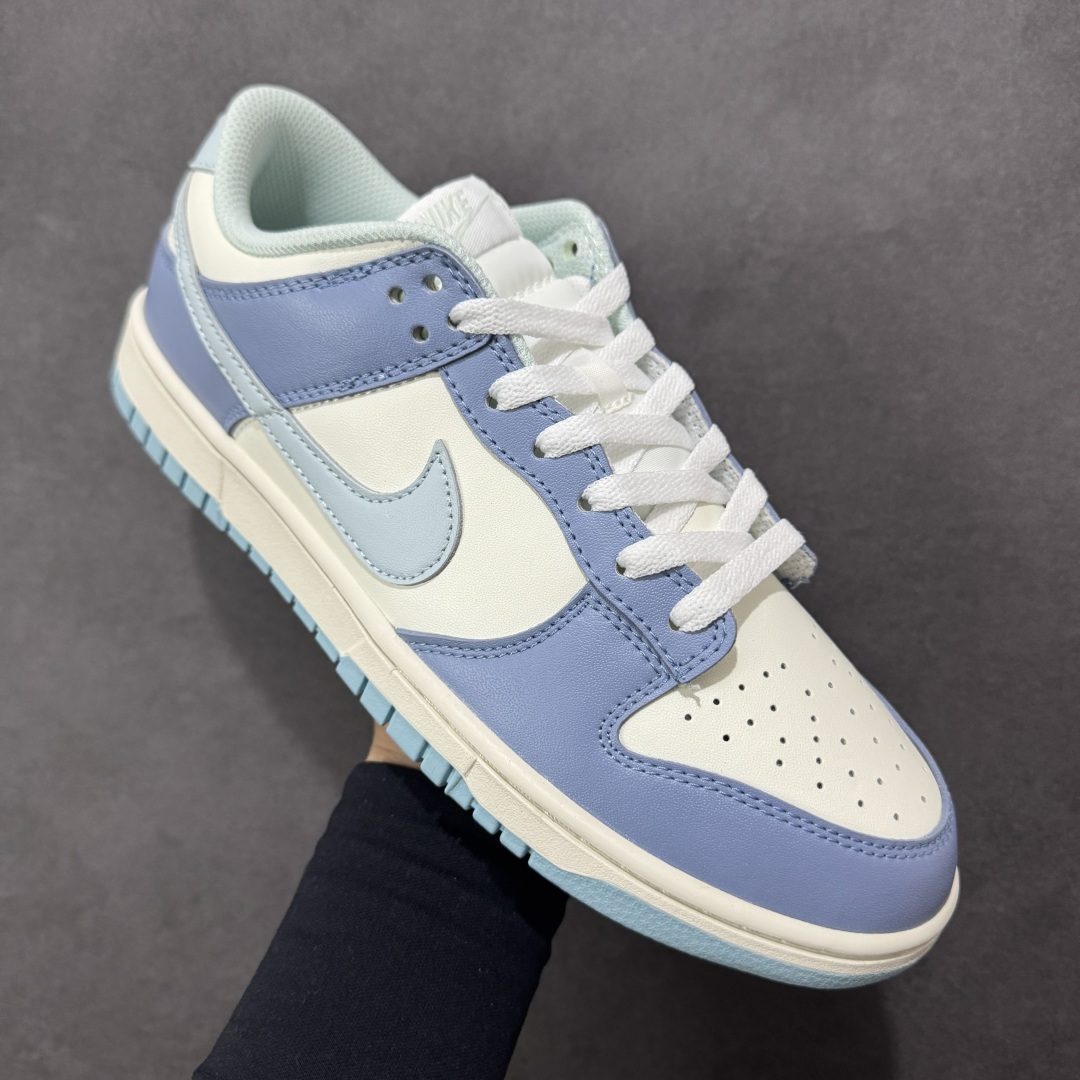 图片[3]-特价【GQ福利】NK Dunk Low 系列纯原福利特价 口碑大厂出品 品控大底版型不断改良更新品质稳定 全套原纸板楦头开发 确保原汁原味 完美呈现DUNK版型 原厂玻璃冲刀 超高清洁度 全鞋零毛边皮料切割 全鞋以白绿色呈现 红色和蓝色点缀 鞋面采用皮革和翻毛皮材质拼接打造 并在翻毛皮上加入了龙鳞纹图案 鞋带扣也换成了龙爪样式 新年氛围感十足 尺码：36 36.5 37.5 38 38.5 39 40 40.5 41 42 42.5 43 44 44.5 45 46 货号：DD1503-123-选品中心