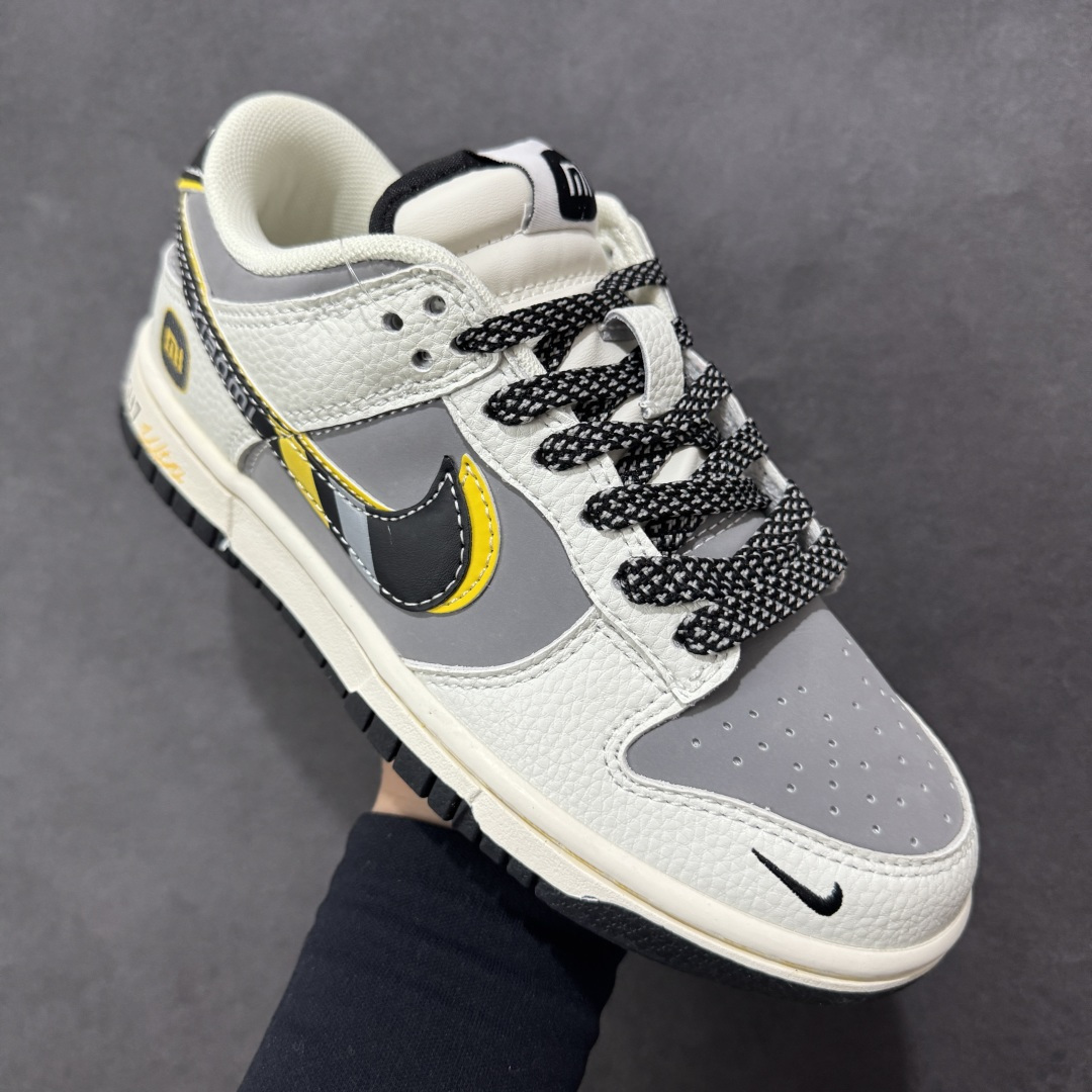 图片[3]-特价【GQ福利】NK Dunk Low 系列纯原福利特价 口碑大厂出品 品控大底版型不断改良更新品质稳定 全套原纸板楦头开发 确保原汁原味 完美呈现DUNK版型 原厂玻璃冲刀 超高清洁度 全鞋零毛边皮料切割 全鞋以白绿色呈现 红色和蓝色点缀 鞋面采用皮革和翻毛皮材质拼接打造 并在翻毛皮上加入了龙鳞纹图案 鞋带扣也换成了龙爪样式 新年氛围感十足 尺码：36 36.5 37.5 38 38.5 39 40 40.5 41 42 42.5 43 44 44.5 45 46 货号：XX3168-166-选品中心