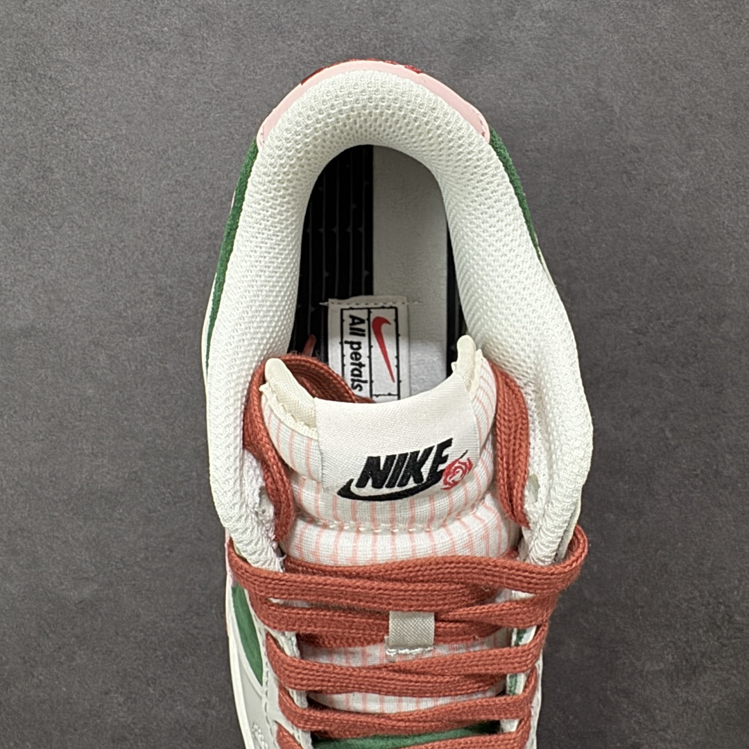 图片[7]-特价【GQ福利】NK Dunk Low 系列纯原福利特价 口碑大厂出品 品控大底版型不断改良更新品质稳定 全套原纸板楦头开发 确保原汁原味 完美呈现DUNK版型 原厂玻璃冲刀 超高清洁度 全鞋零毛边皮料切割 全鞋以白绿色呈现 红色和蓝色点缀 鞋面采用皮革和翻毛皮材质拼接打造 并在翻毛皮上加入了龙鳞纹图案 鞋带扣也换成了龙爪样式 新年氛围感十足 尺码：36 36.5 37.5 38 38.5 39 40 40.5 41 42 42.5 43 44 44.5 45 46 货号：FQ8080-133-选品中心