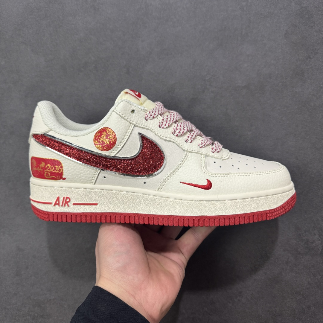 【定制版】Nike Air Force 1\'07 Low 马年限定 联名 空军一号低帮休闲板鞋  #原楦头原纸板 原装鞋盒 定制五金配件 内置全掌气垫 原厂鞋底 货号：QY6878-601  尺码：36 36.5 37.5 38 38.5 39 40 40.5 41 42 42.5 43 44 44.5 45-选品中心