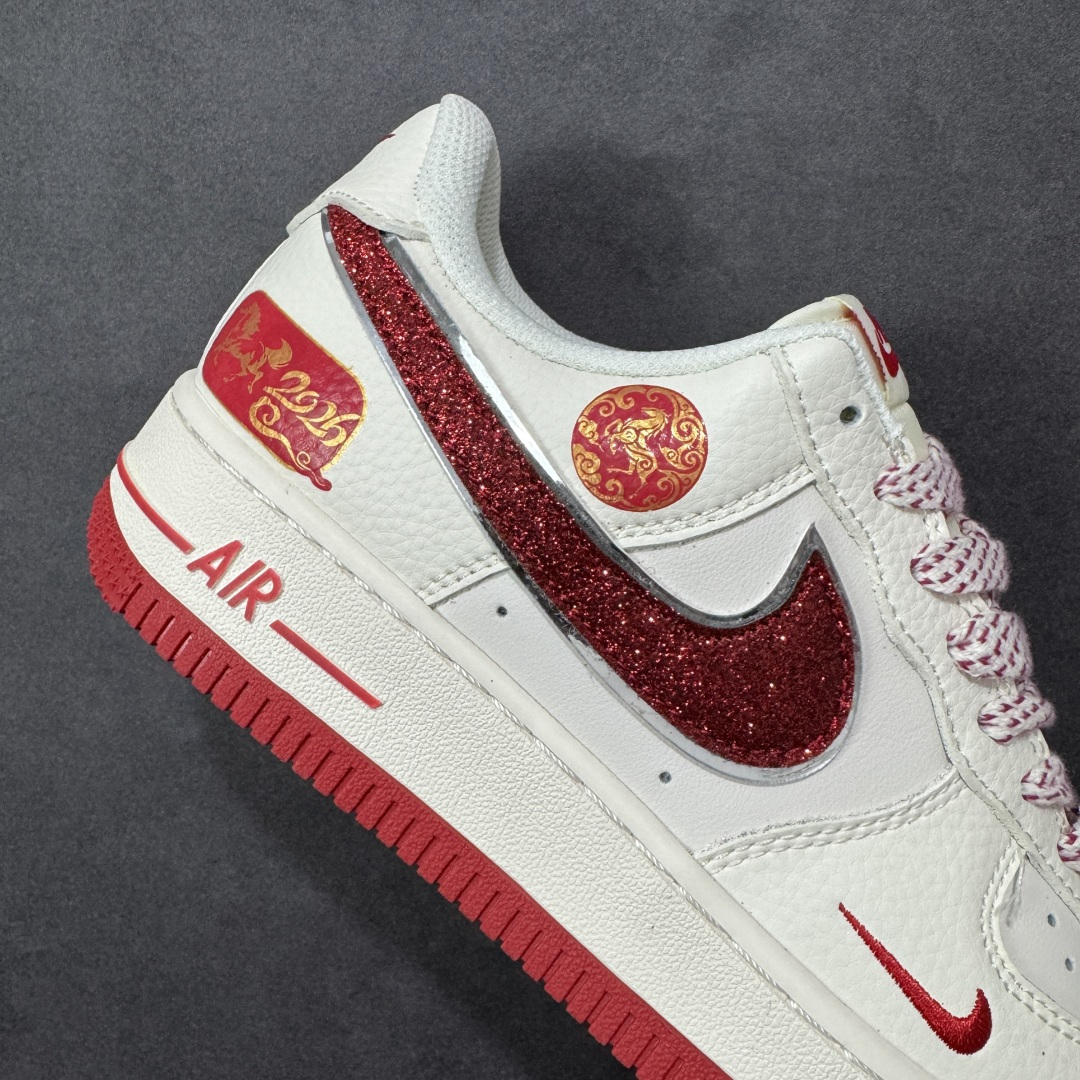 图片[6]-【定制版】Nike Air Force 1\’07 Low 马年限定 联名 空军一号低帮休闲板鞋  #原楦头原纸板 原装鞋盒 定制五金配件 内置全掌气垫 原厂鞋底 货号：QY6878-601  尺码：36 36.5 37.5 38 38.5 39 40 40.5 41 42 42.5 43 44 44.5 45-选品中心