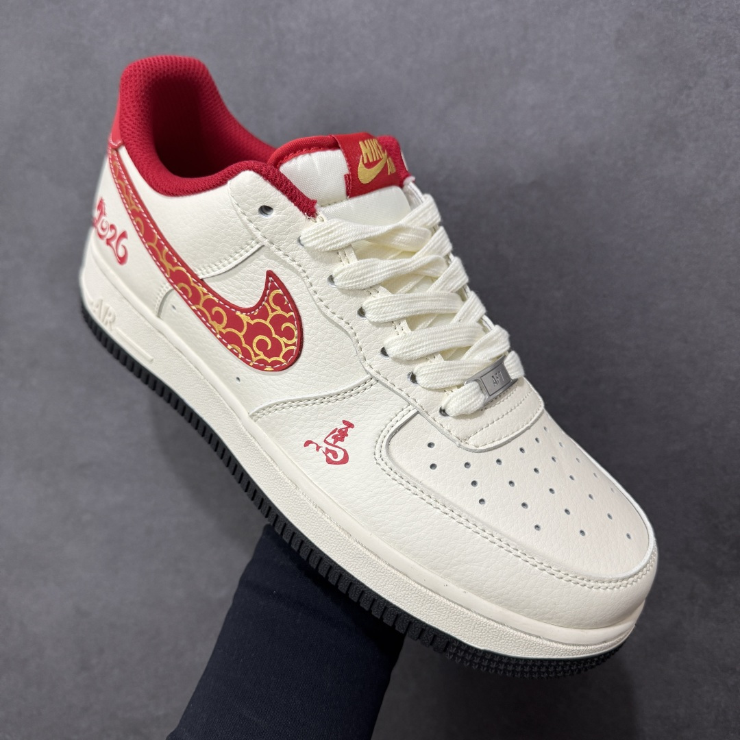 图片[3]-【定制版】Nike Air Force 1\’07 Low 马年限定 联名 空军一号低帮休闲板鞋  #原楦头原纸板 原装鞋盒 定制五金配件 内置全掌气垫 原厂鞋底 货号：MZ9588-820  尺码：36 36.5 37.5 38 38.5 39 40 40.5 41 42 42.5 43 44 44.5 45-选品中心