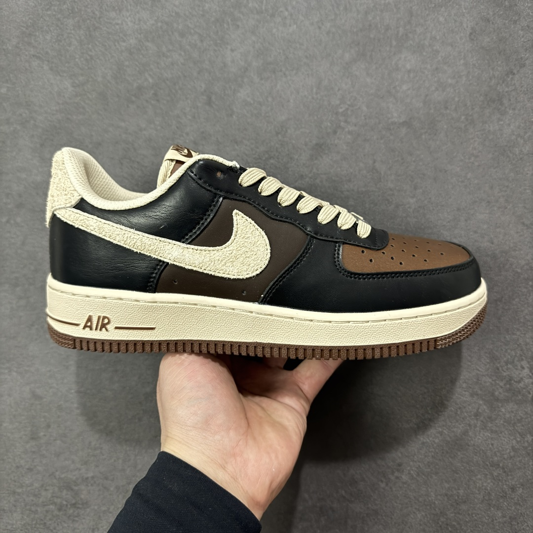 【定制版】Nike Air Force 1 ’07 Low -------摩卡巧克力 空军一号低帮百搭休闲运动板鞋 定制皮料 楦原纸板 纯正空军版型 内置全掌气垫 货号：CJ9179-200 尺码： 36 36.5 37.5 38 38.5 39 40 40.5 41 42 42.5 43 44 44.5 45 编码：HXSB310320-选品中心