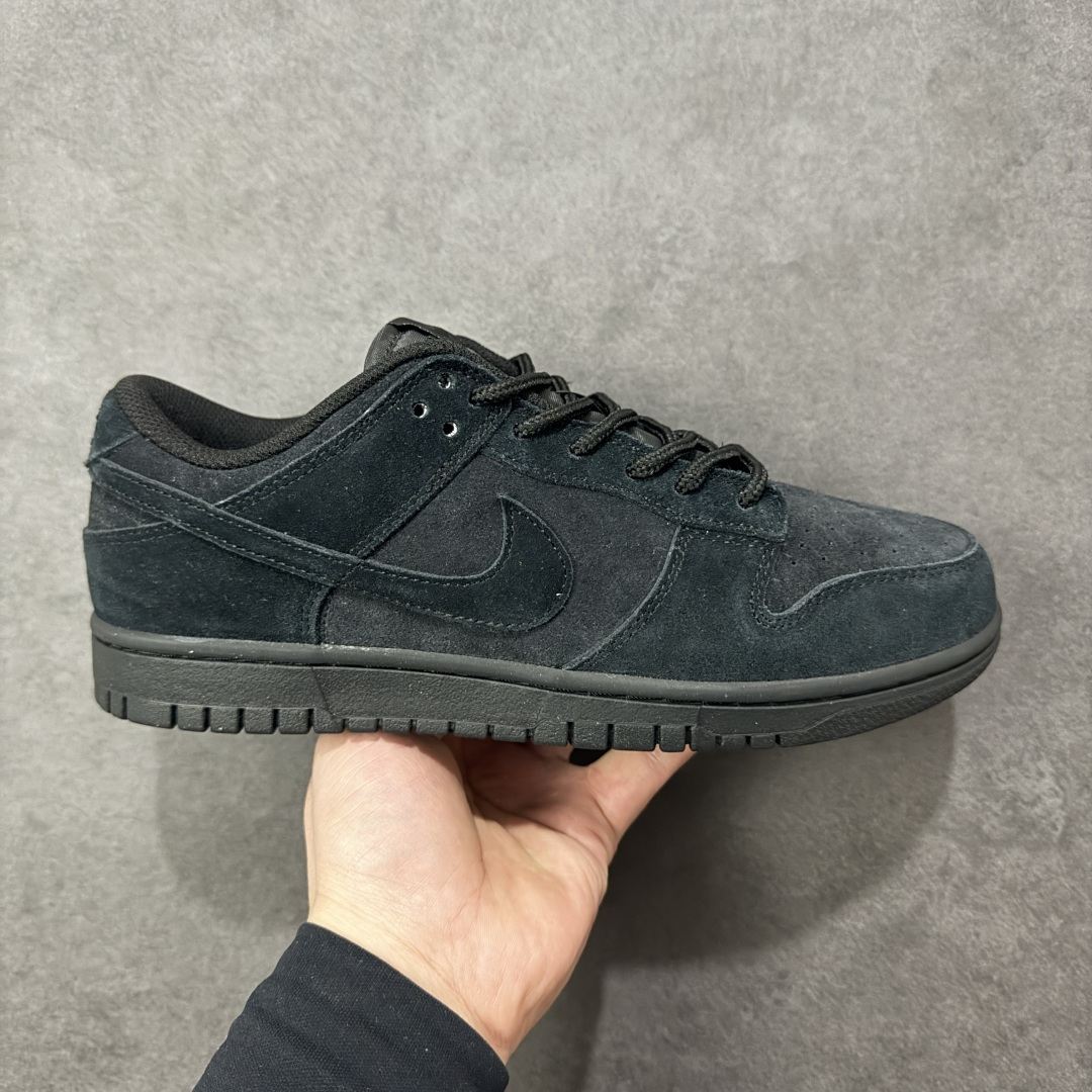 【定制版】Nike SB Dunk Low高端定制 今年最流行配色搭配 海外潮流爆款 低帮 复古 减震 防滑 耐磨 篮球鞋 定制鞋盒 大厂纯原品质出货 超高清洁度 皮料切割干净无任何毛边 细节完美 货号：IB6651-001 尺码：40 40.5 41 42 42.5 43 44 44.5 45 46 编码：HXSB250260-选品中心