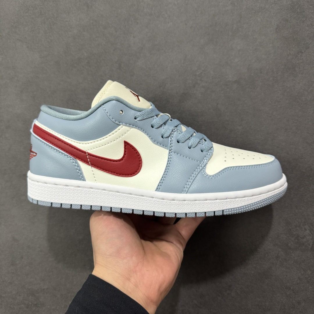 【H11版本】耐克Nike Air Jordan 1 AJ1经典复古经典低帮百搭文化篮球鞋 DC0774-164 公司级真标半码制#原档案原数据开发版型#采用荔枝纹头层皮革鞋面材质#原厂立体填充鞋舌海绵#中底注胶孔及缜密中底拉帮工艺#原数据开发模具大底 尺码：35.5 36 36.5 37.5 38 38.5 39 40 40.5 41 42 42.5 43 44 44.5 45 46 47.5 编码：H11B250260-选品中心