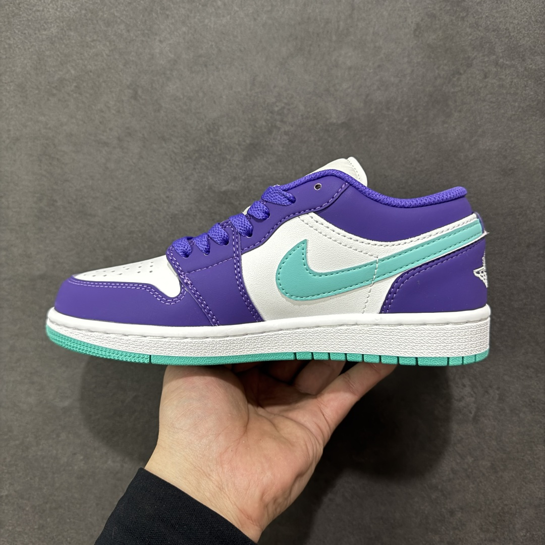 图片[2]-【H11版本】耐克Nike Air Jordan 1 AJ1经典复古经典低帮百搭文化篮球鞋 HJ9013-550 公司级真标半码制#原档案原数据开发版型#采用荔枝纹头层皮革鞋面材质#原厂立体填充鞋舌海绵#中底注胶孔及缜密中底拉帮工艺#原数据开发模具大底 尺码：35.5 36 36.5 37.5 38 38.5 39 40 40.5 41 42 42.5 43 44 44.5 45 46 47.5 编码：H11B250260-选品中心