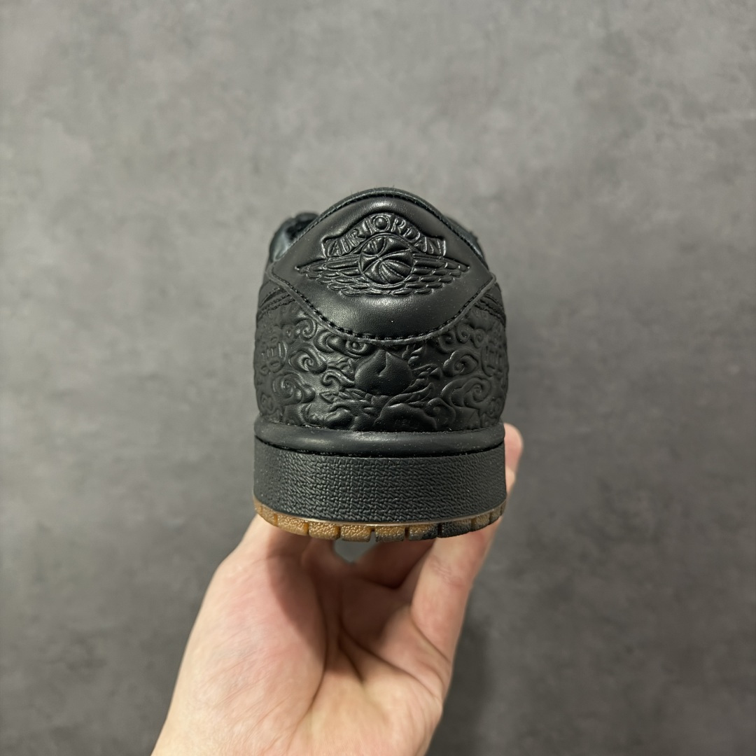 图片[4]-【K版纯原】Air Jordan AJ1 Low 低帮 IO3147-001 全新流水线出品 市场第二梯队最强版 全部原鞋开发 原楦原纸板开发 全鞋电脑针车 原厂内置全掌气垫 原盒内在原标 唯一Zp原版鞋带绑法 免检产品 全新2022版型 全头层皮料 完美零毛边处理 原厂配置全掌气垫 价格定位良心 新配色陆续出货 尺码： 36-46带半码-选品中心