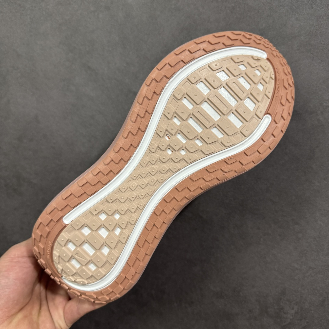 图片[9]-【公司级】Nike VOMERO PLUS 耐克 舒适减震防滑 低帮跑步鞋 全掌ReactX泡绵中底 前掌和后跟还配备了Air Zoom气垫单元 据说跑起来更快更舒适哦 这次最大的升级点 首次引入了ReactX泡绵 货号：HV8154-801 尺码：36 36.5 37.5 38 38.5 39 40 40.5 41-选品中心