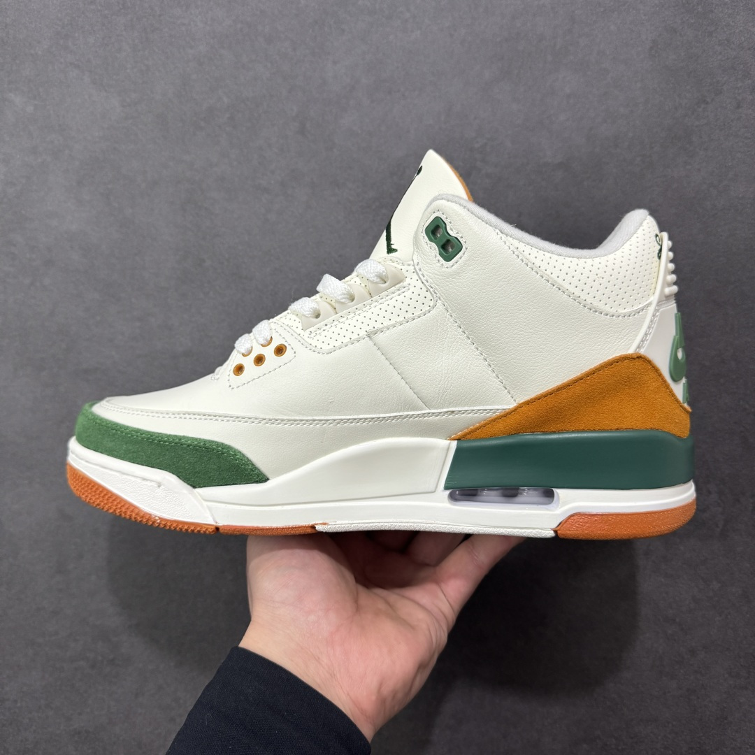 图片[2]-【公司级】Solefly x Air Jordan 3 Retro \”Miami\” 迈阿密联名 白绿橙 AJ3 乔丹3代 aj3 乔3 白绿橙 乔丹篮球鞋系列 迈阿密鞋店Solefly和Jordan Brandz再次联手，打造全新的Air Jordan 3联名款，设计灵感源于主理人Carlos Prieto的家族从古巴到迈阿密的移民故事，橙绿配色不仅呼应迈阿密飓风队，更象征着活力与传承。鞋身以白色皮革为基底，搭配绿色麂皮鞋头与橙色麂皮后跟，质感高级又复古；鞋舌上Jumpyman Logo采用绿色点缀，中底采用做旧奶油色，搭配橙色橡胶外底，瞬间拉回80年代氛围；鞋后跟拉片下的SoleFly浮雕Logo与Nike Air标志，彩蛋是鞋舌绣有\”SUNSHINE STATE\”和\”MIAMI\”字样，彩蛋十足！鞋盒还将SF与店铺所在地区佛罗里达州的地图结合在一起，突显本次联名的专属身份。 货号：IF4491-100（2025.12.01发售） 尺码：40 40.5 41 42 42.5 43 44 44.5 45 46 47 编码：XSB260270-选品中心