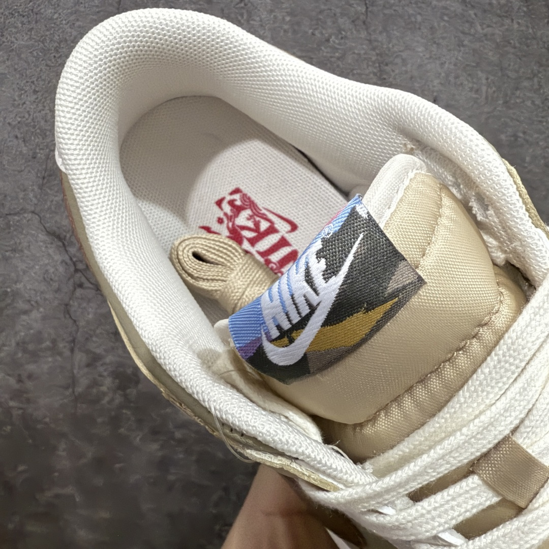图片[6]-【性价比礼盒版】Nike SB Dunk Low“ 马年限定”周年高端定制 低帮休闲板鞋 正确原厂皮质感 礼盒包装 大厂性价比出货 区别市场错版 超高清洁度 皮料切割干净无任何毛边 细节完美 性价比十足 货号：IQ1118-220 尺码： 36 36.5 37.5 38 38.5 39 40 40.5 41 42 42.5 43 44 44.5 45 46 47.5-选品中心